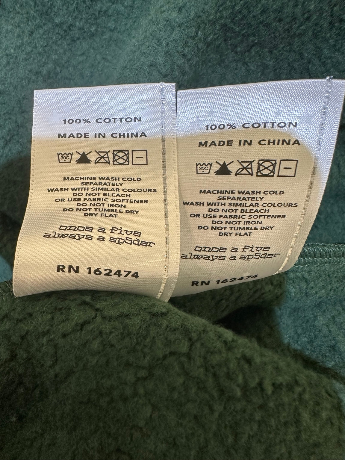 Sp5der Heavy Web Forest Grey Set care tags
